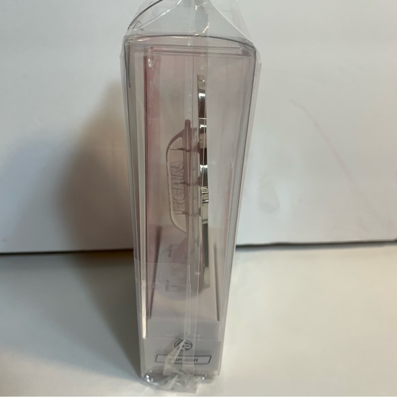 NWT. FiGPiN - Disney Princess Aurora #686 - Picture 5 of 7